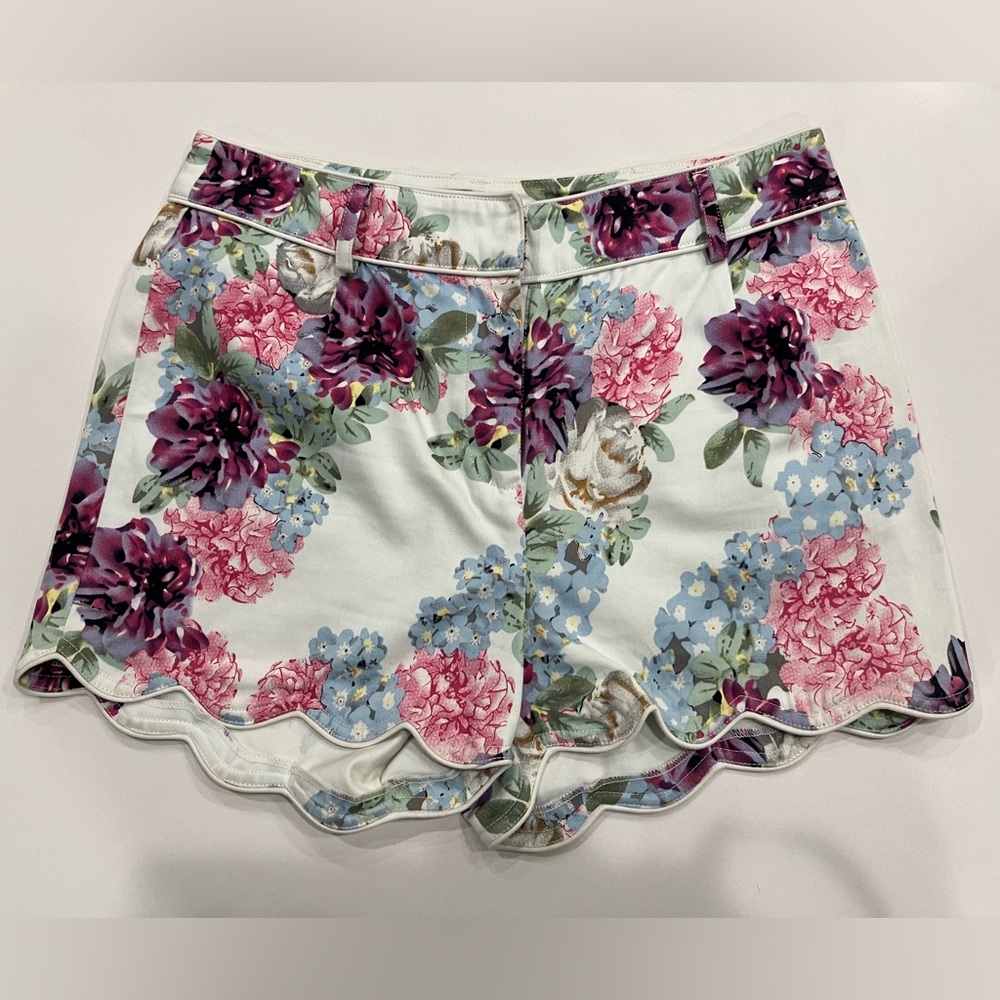 Lipsy London - Floral Shorts
